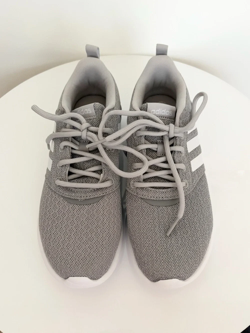 Adidas QT Racer 2.0 Gray Running Sneakers Women’s Size 7.5 NEW Lightweight